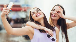 7 Killer Tips To Get a Perfect Selfie