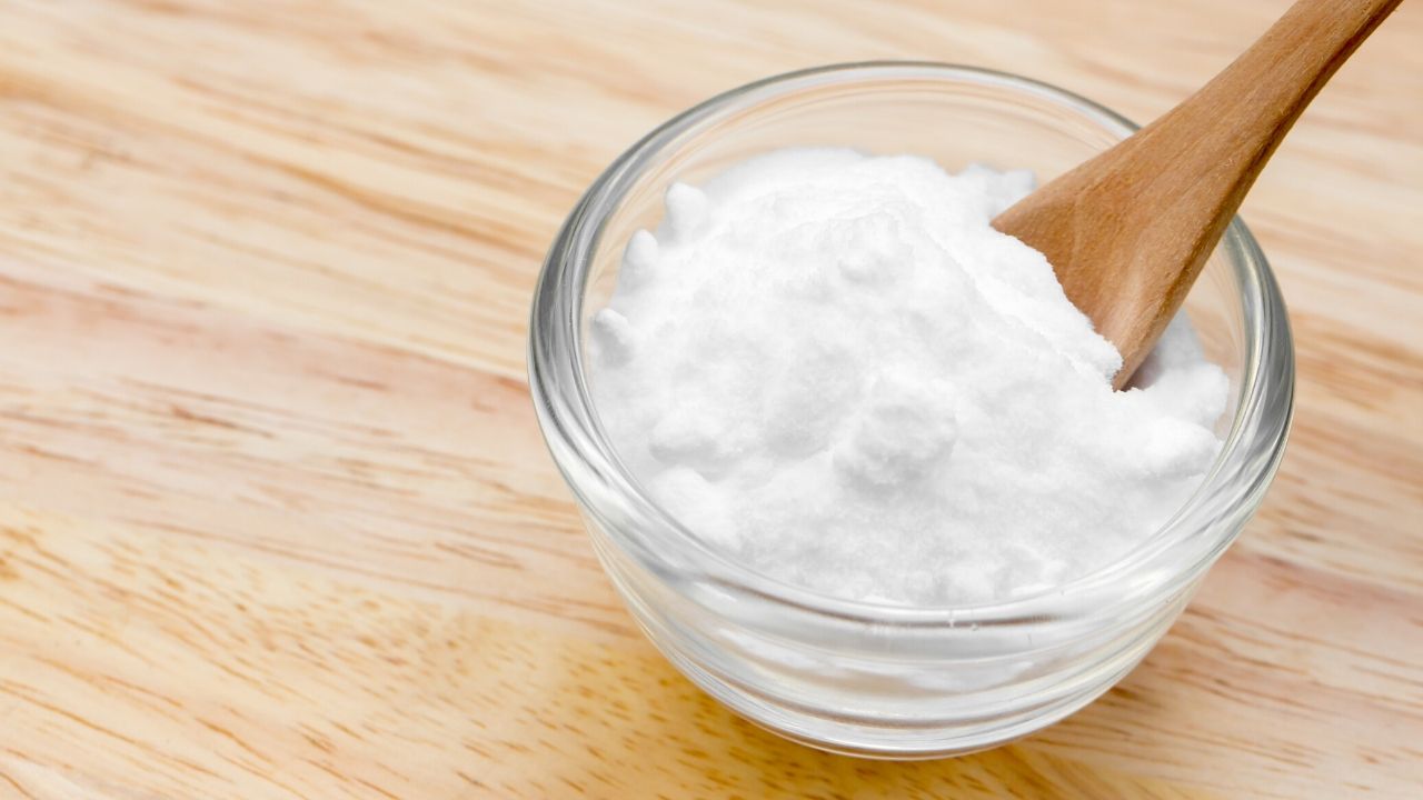 You are currently viewing How To Use Baking Soda For Maximum Beauty Benefits