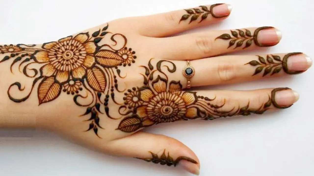 15 Latest Floral Henna Mehndi designs for Hands | Bling Sparkle