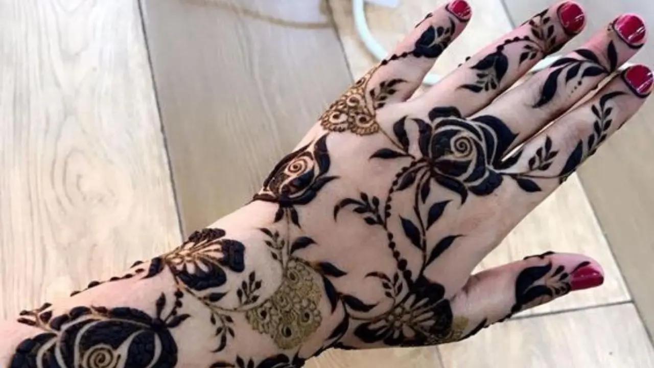 15 Latest Dubai Mehndi Designs Front Hand - M-womenstyle