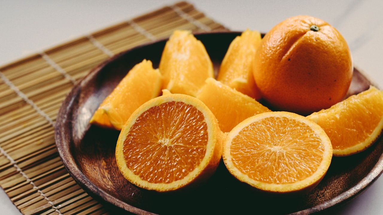 You are currently viewing Oranges for Skin Glow, Skin Tightening, Suntan and Acne