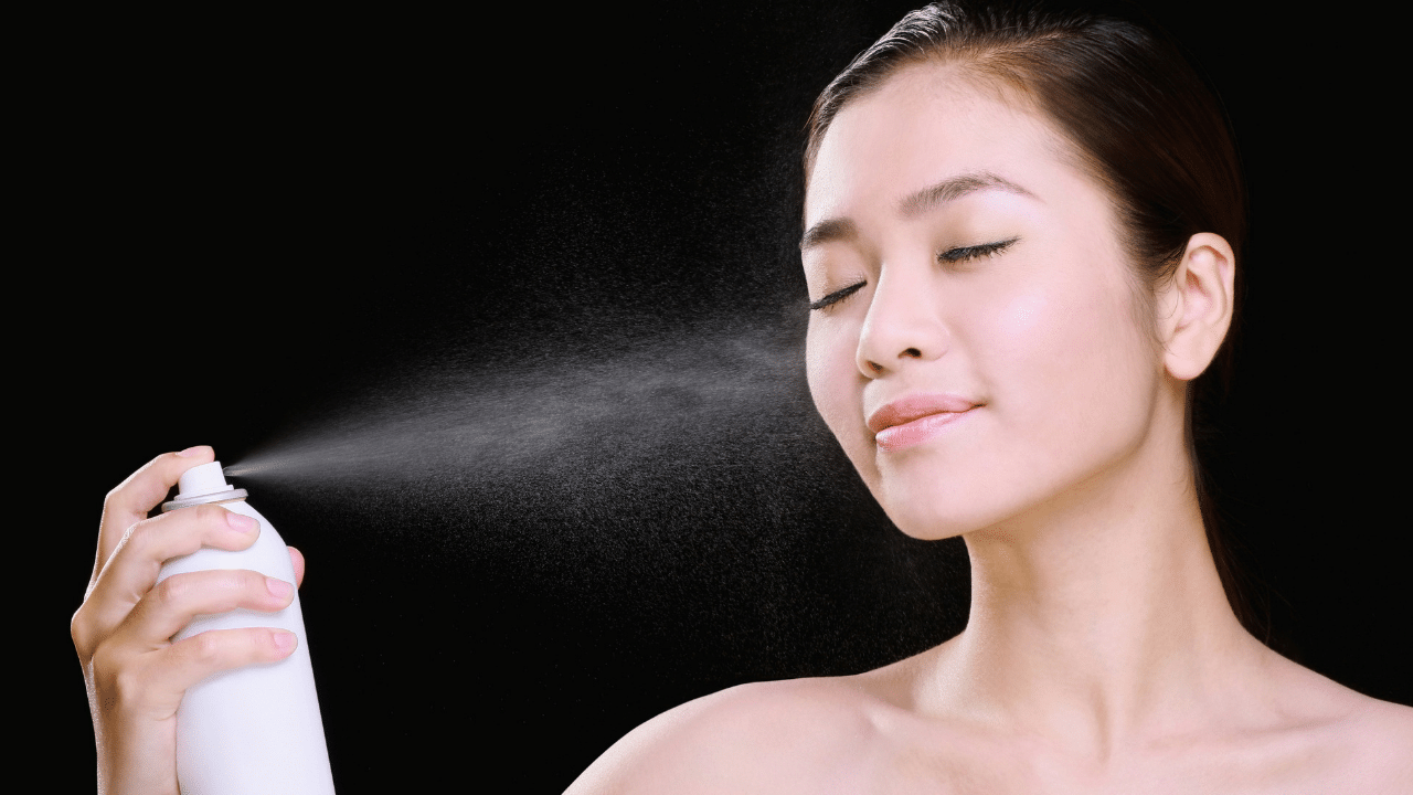 5 Homemade Facial Mist for a Cool and Fresh Skin in Summer