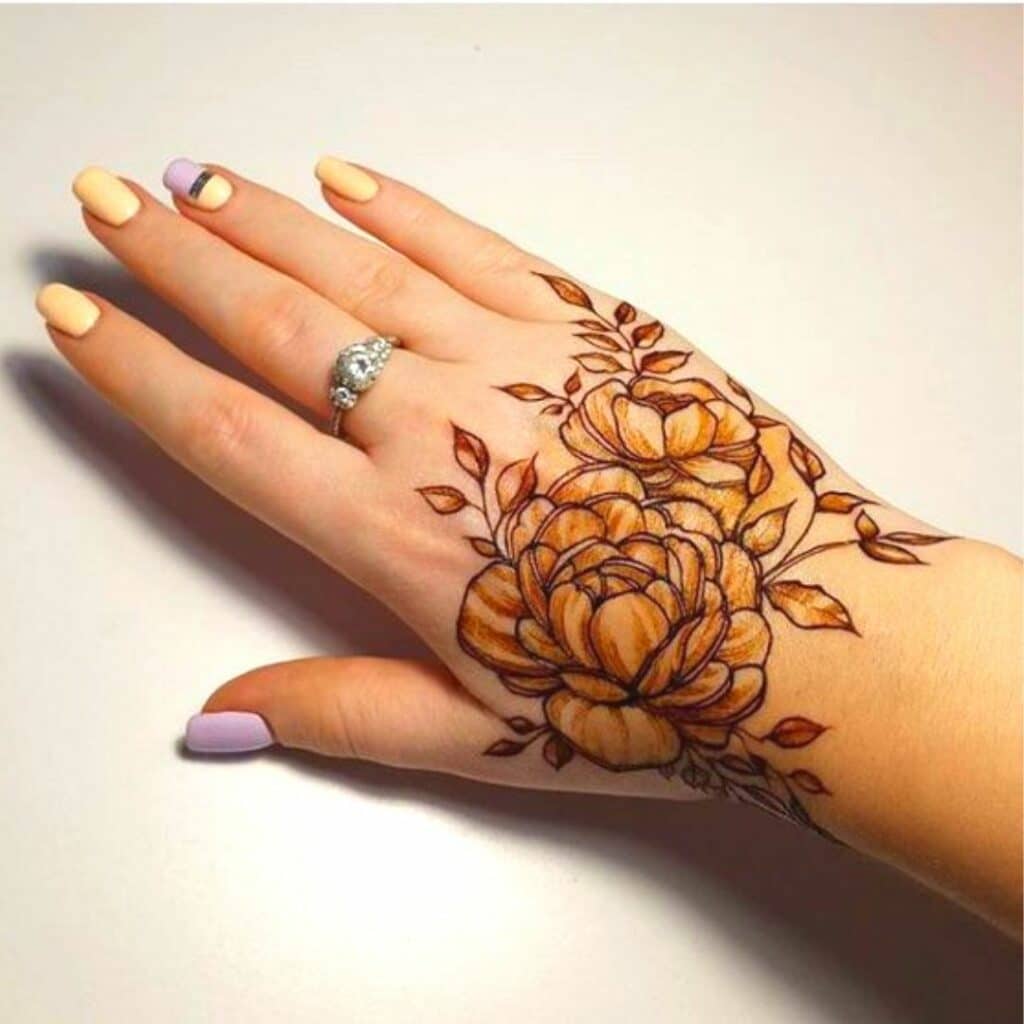 Freestyle Bold Flower Arabic Mehndi Design