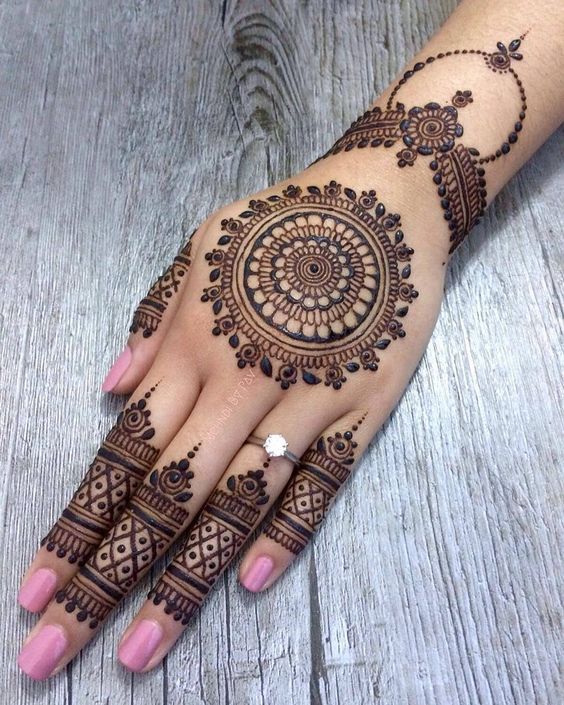 Mandala Arabic Mehndi Design