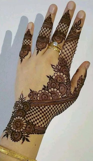 Net Pattern Mehndi Design Attractive and Stylish