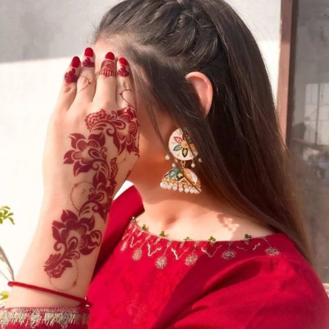 Instagram Hidden Face Pose: A Guide to Taking the Perfect Shot,whatsapp dp cute baby girl, hidden face dp for girls, stylish dp for girls, attitude girl dp for WhatsApp, best dp for instagram for girls